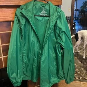 L.L.Bean classic green raincoat with hood, green, size L reg